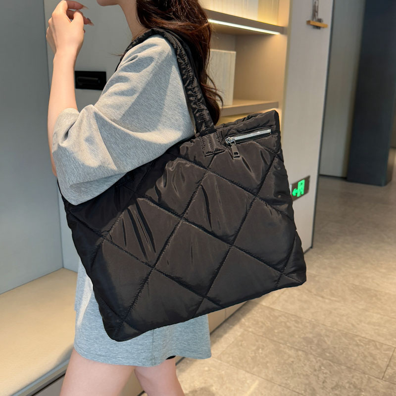 New fitness bag for women vers - đánh giá và giá Women'S Bags Longchamp